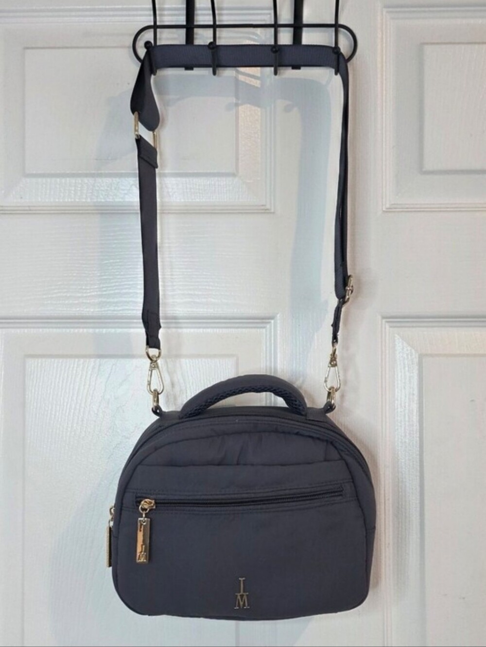 Isaac Mizrahi Black Nylon Crossbody Bag Top Handle Purse Gold Hardware. New - Picture 5 of 16